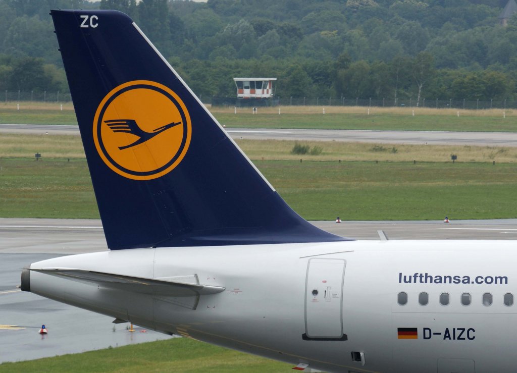 Lufthansa, D-AIZC  Büdingen , Airbus A 320-200 (Seitenleitwerk/Tail ~ lufthansa.com), 20.06.2011, DUS-EDDL, Düsseldorf, Germany 

