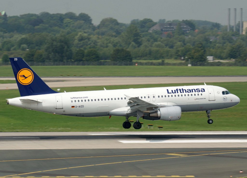 Lufthansa, D-AIZD  ohne Namen , Airbus A 320-200, 28.07.2011, DUS-EDDL, Düsseldorf, Germany 

