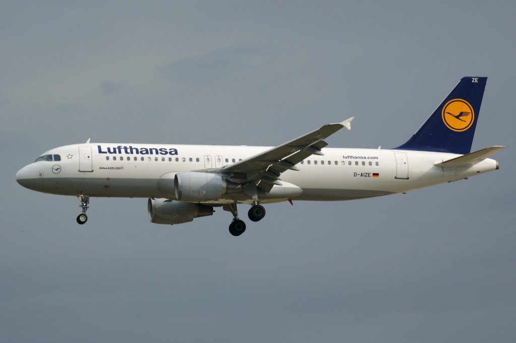 Lufthansa, D-AIZE  ohne Namen , Airbus, A 320-200, 01.07.2012, FRA-EDDF, Frankfurt, Germany