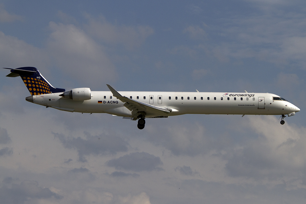 Lufthansa - Eurowings, D-ACNQ, Bombardier, CRJ-900, 07.07.2011, DUS, Duesseldorf, Germany 



