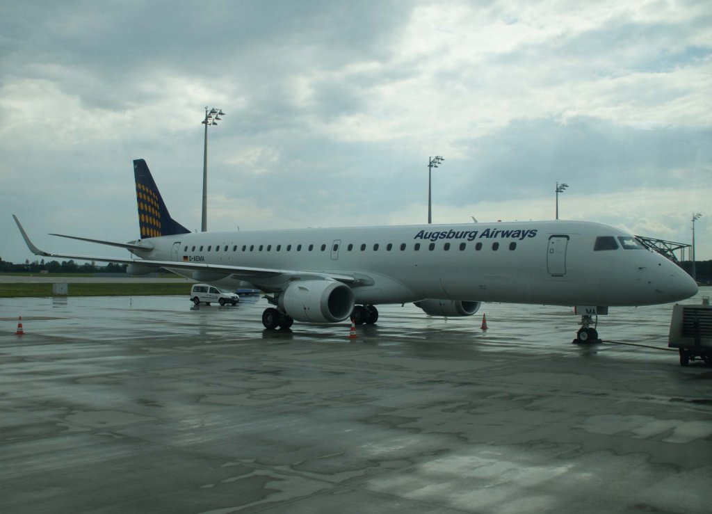 Lufthansa Regional (Augsburg Airways), D-AEMA, Embraer RJ-195 LR, 2009.06.20, MUC, Mnchen, Germany
