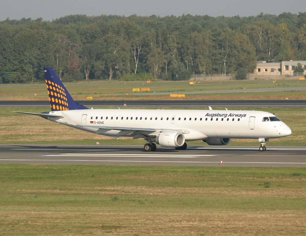 Lufthansa Regional (Augsburg Airways) Embraer ERJ-195LR D-AEME beim Start in Berlin-Tegel am 25.09.2011