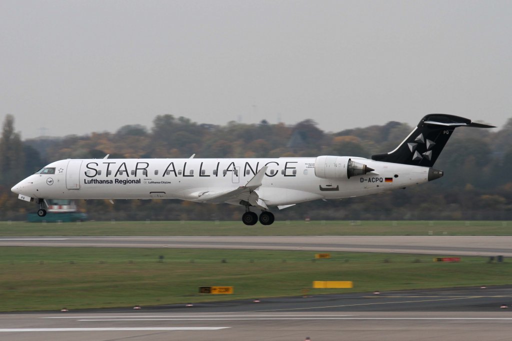 Lufthansa Regional (CilyLine), D-ACPQ  Lbbecke , Bombardier, CRJ-700 ER (Star-Alliance Lackierung), 10.11.2012, DUS-EDDL, Dsseldorf, Germany 