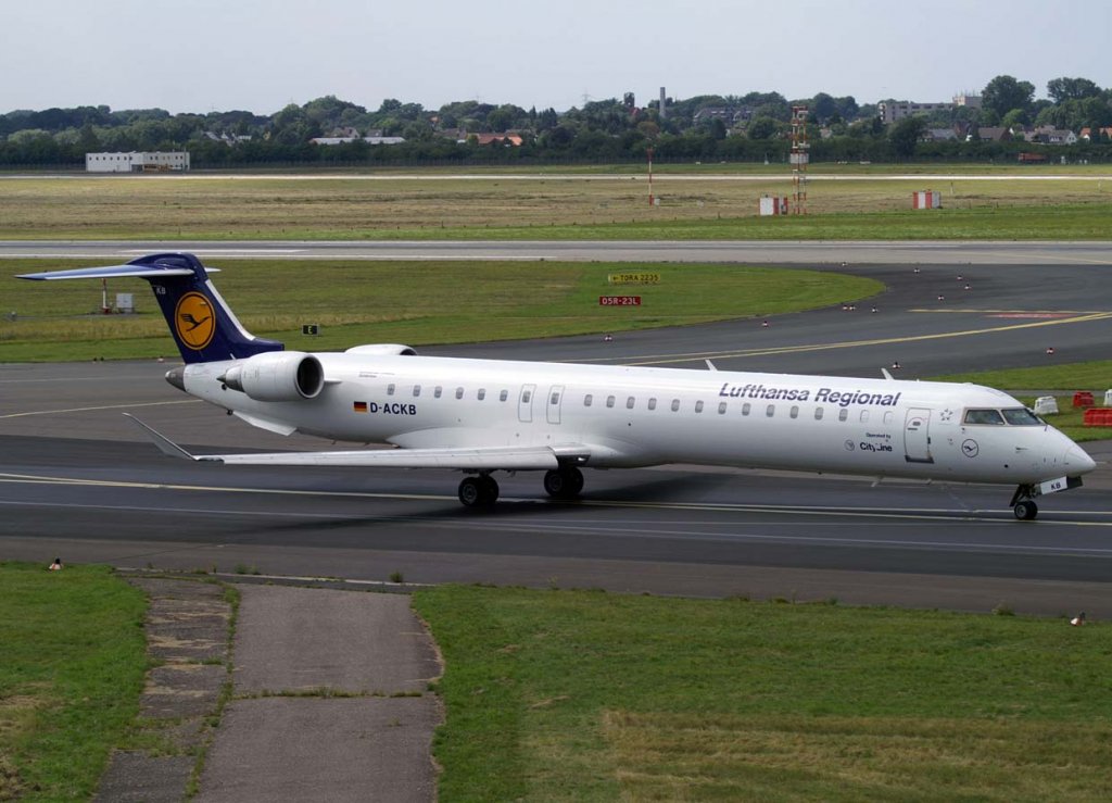 Lufthansa Regional (CityLine), D-ACKB (Schliersee), Bombardier CRJ-700 ER, 2007.08.03, DUS, Dsseldorf, Germany
