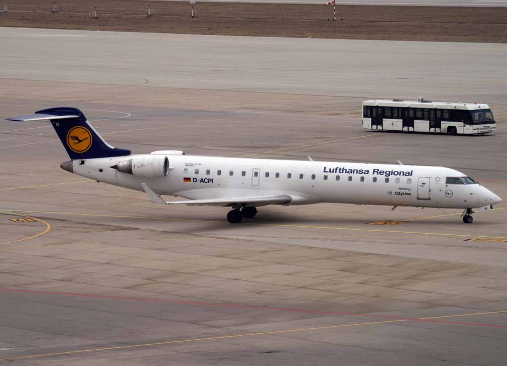Lufthansa Regional (CityLine), D-ACPI (Viernheim), Bombardier CRJ-700 ER, 2008.01.21, STR, Stuttgart, Germany