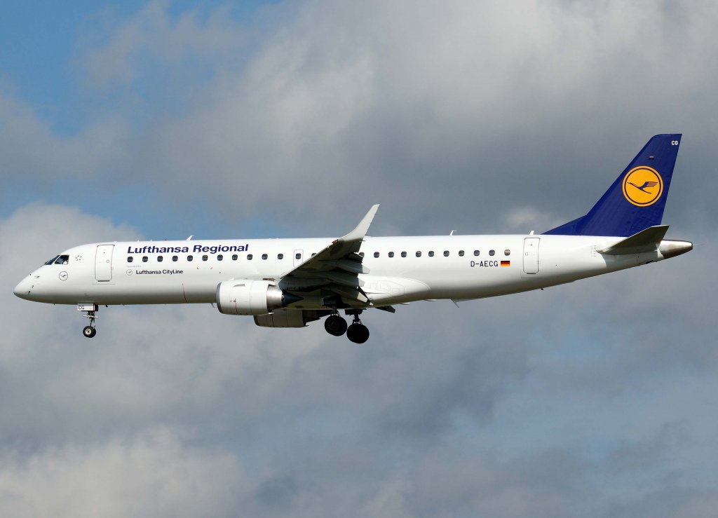 Lufthansa Regional (CityLine), D-AECG  ohne Namen , Embraer, ERJ-190 AR, 10.09.2011, FRA-EDDF, Frankfurt, Germany
