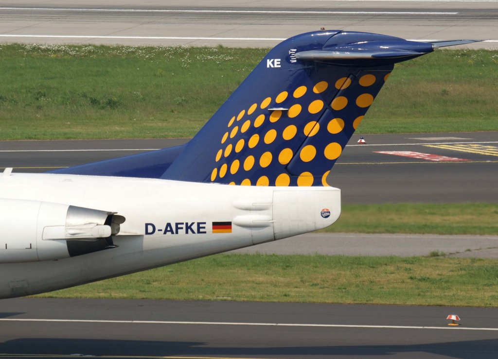Lufthansa Regional (Contact Air), D-AFKE, Fokker 100 (Seitenleitwerk/Tail), 29.04.2011, DUS-EDDL, Dsseldorf, Germany 


