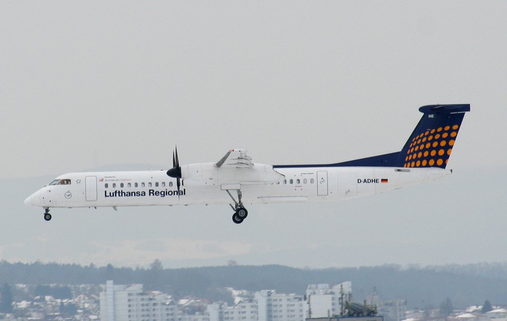Lufthansa Regional(Augsburg Airways) De Havilland Canada DHC-8-402Q 
D-ADHE kurz vor der Landung in Stuttgart am 10,03.2010