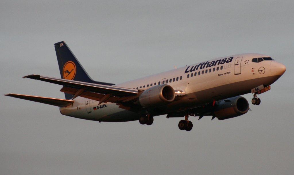Lufthansa,D-ABEK,Boeing 737-330,27.09.2011,HAM-EDDH,Hamburg,Germany