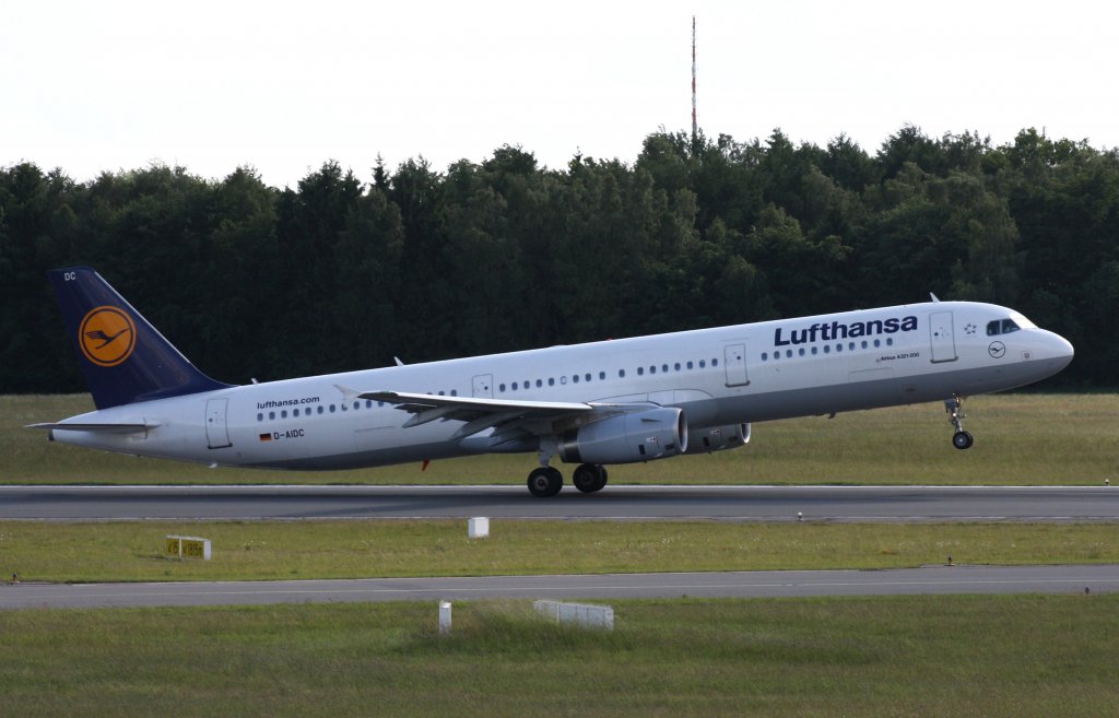 Lufthansa,D-AIDC,(c/n4560),Airbus A321-231,01.06.2012,HAM-EDDH,Hamburg,Germany