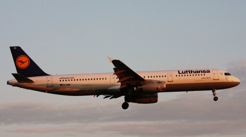 Lufthansa,D-AIDE,(c/n4607),Airbus A321-231,04.09.2012,HAM-EDDH,Hamburg,Germany