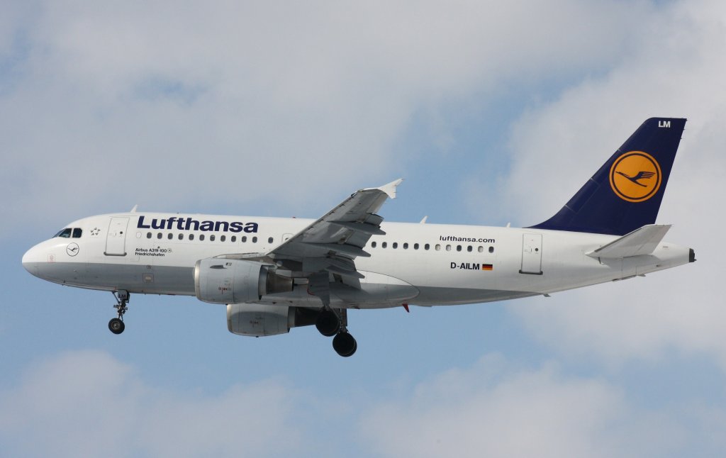 Lufthansa,D-AILM,(c/n694),Airbus A319-114,14.03.2013,HAM-EDDH,Hamburg,Germany