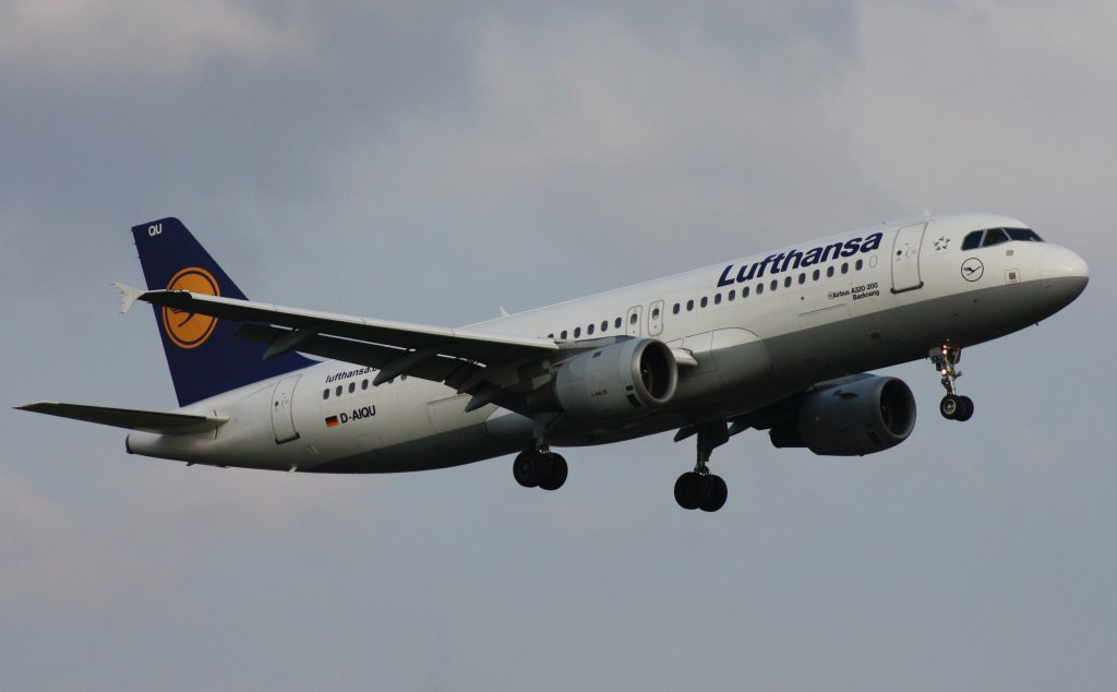 Lufthansa,D-AIQU,(c/n 1365),Airbus A320-211,20.04.2012,HAM-EDDH,Hamburg,Germany