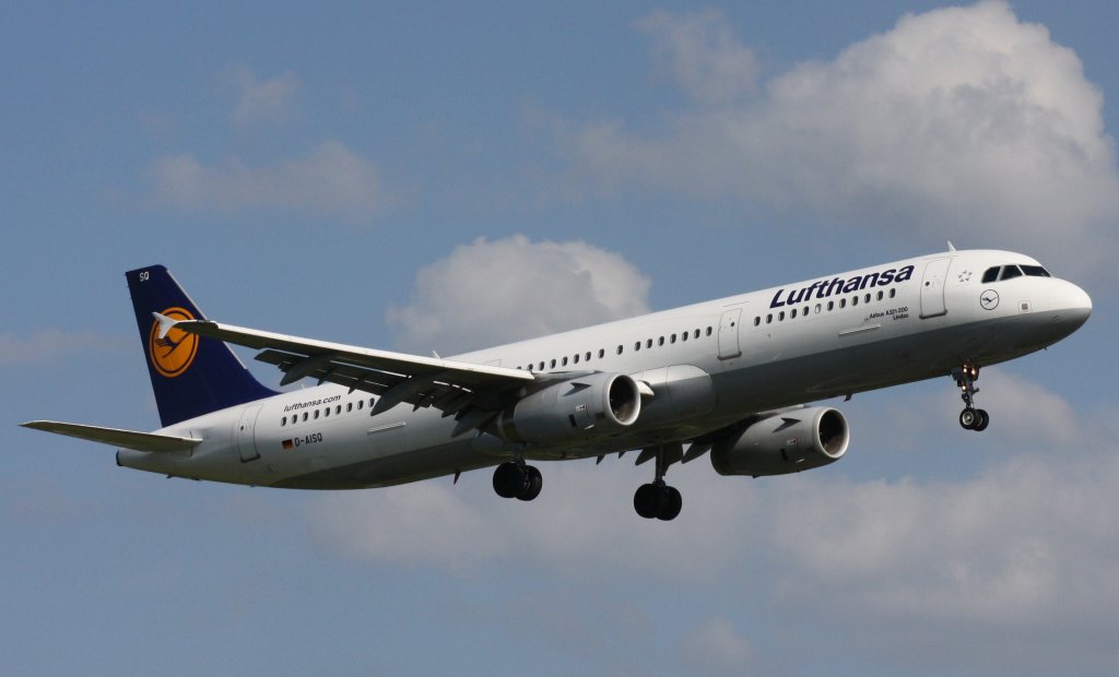 Lufthansa,D-AISQ,Airbus A321-231,25.05.2011,HAM-EDDH,Hamburg,Germany