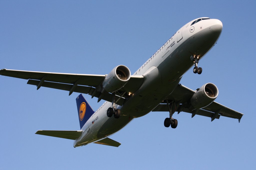 Lufthansa,D-AIZC,Airbus A320-214,16.09.2011,HAM-EDDH,Hamburg,Germany