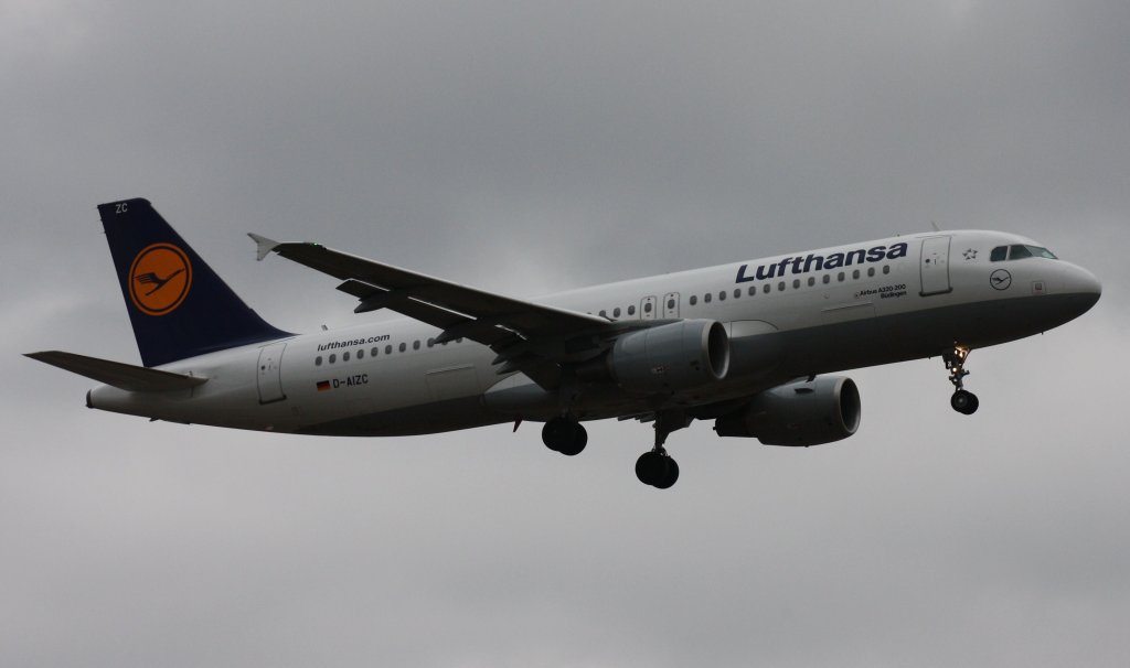 Lufthansa,D-AIZC,(c/n4153),Airbus A320-214,23.02.2012,HAM-EDDH,Hamburg,Germany