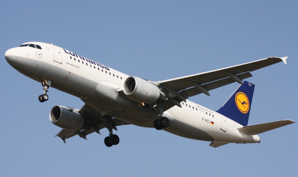 Lufthansa,D-AIZJ,(c/n 4449),Airbus A320-214,16.03.2012,HAM-EDDH,Hamburg,Germany