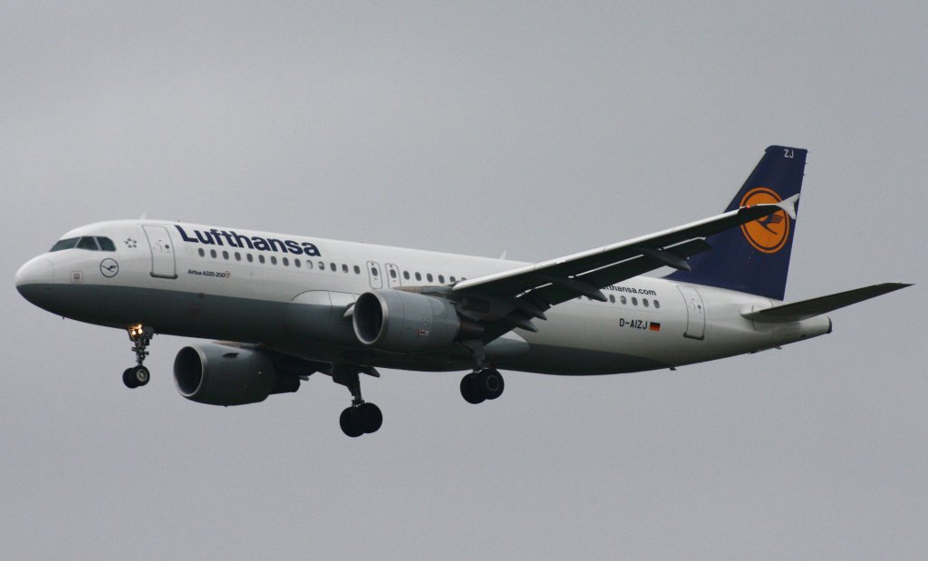 Lufthansa,D-AIZJ,(c/n4449),Airbus A320-214,22.04.2012,HAM-EDDH,Hamburg,Germany