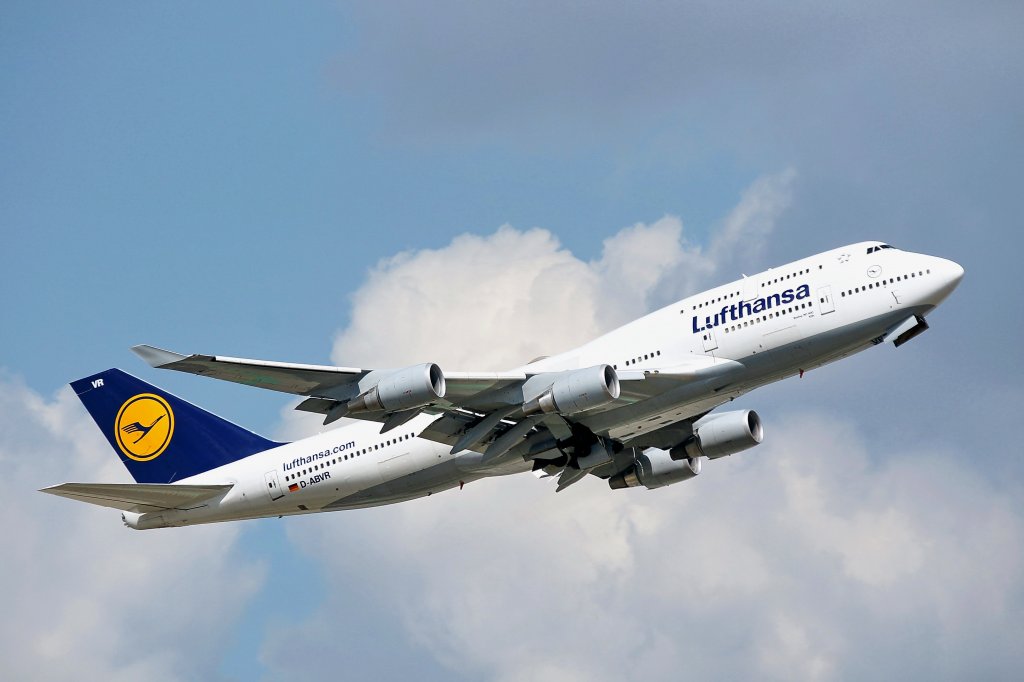 Lufthansa,Passagierflugzeuge,D-ABVR,Boeing 747-430