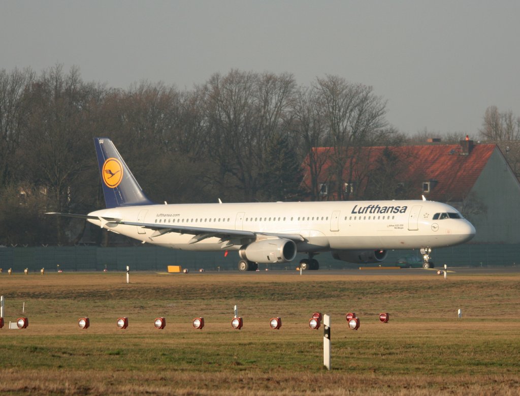 Luftthansa A 321-231 D-AISU  Nrdlingen  kurz vor dem Start in Berlin-Tegel am 17.03.2012