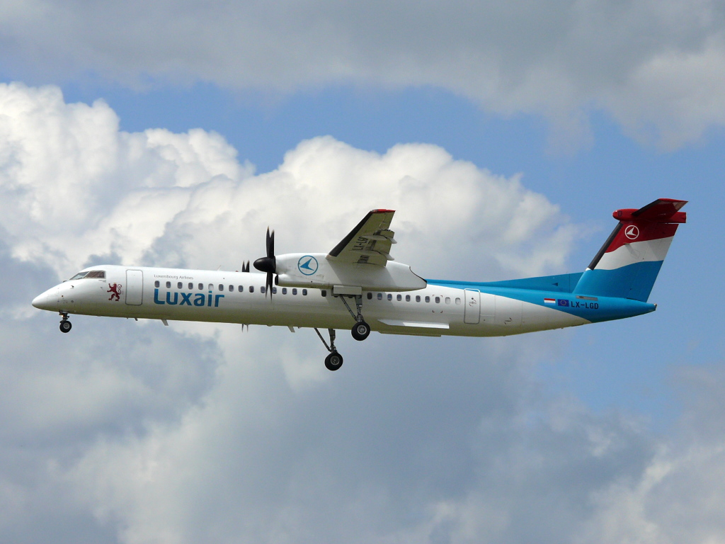 Luxair; LX-LGD; De Havilland Canada DHC-8-402Q. Flughafen Frankfurt/Main. 12.06.2010.