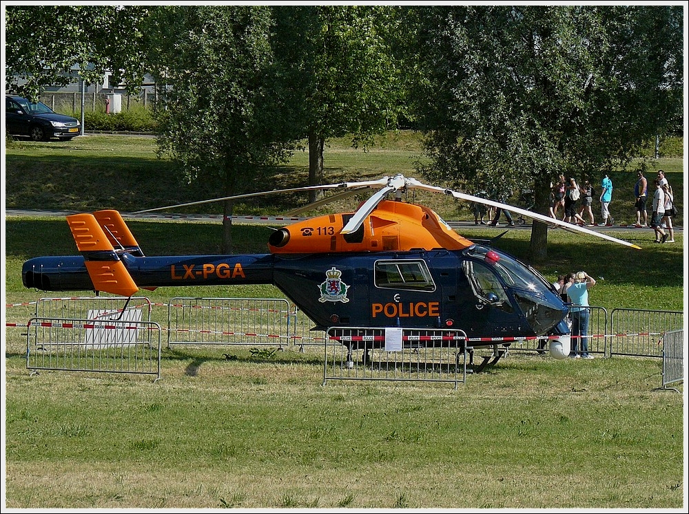 LX-PGA MD 902 Explorer der luxemburgischen Polizei war am 04.07.10 in Diekirch ausgestellt.
