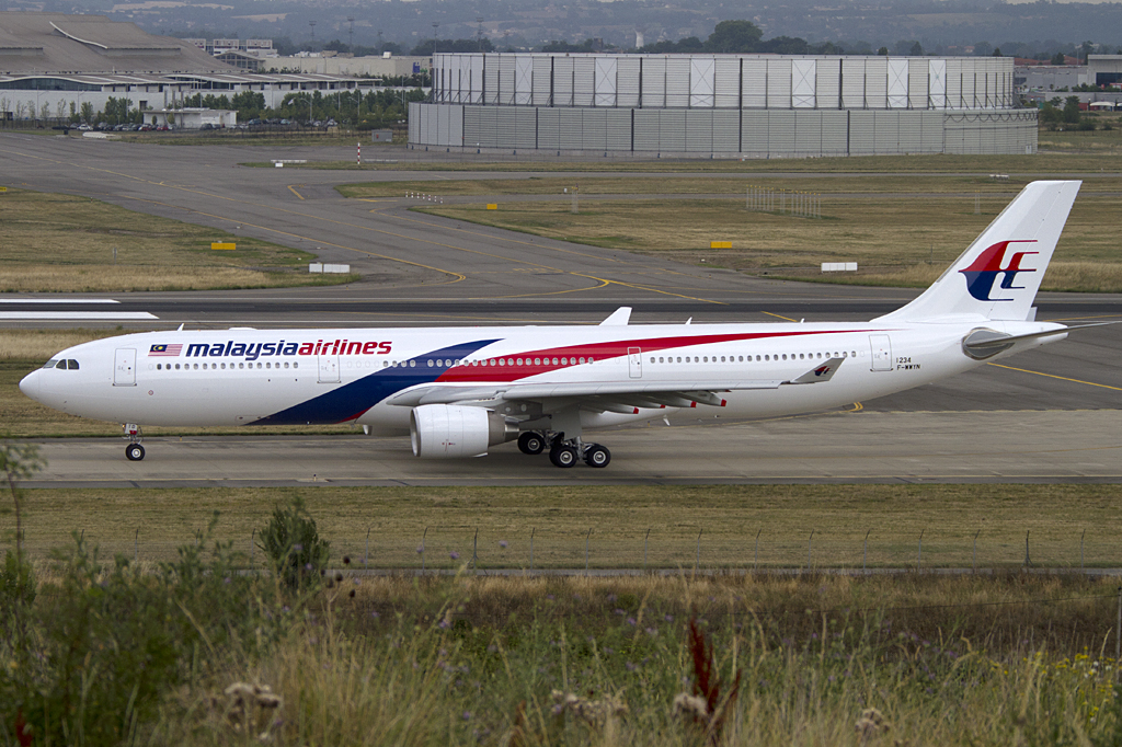 Malaysia Airlines, F-WWYN (later Reg.: 9M-MTD), Airbus, A330-323X, 21.06.2011, TLS, Toulouse, France 




