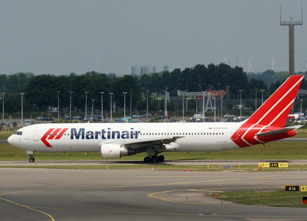 Martinair, PH-MCM, Boeing 767-300 ER (Prins Floris), 2010.06.26, AMS-EHAM, Amsterdam (Schiphol), Niederlande