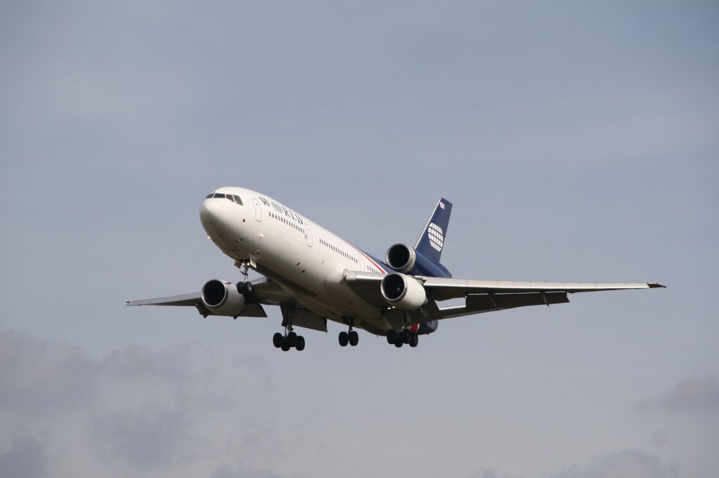 McDonnell Douglas DC-10-30 - N138WA - World Airways

vor der Landung auf der Air Base Ramstein am 3. Oktober 2009