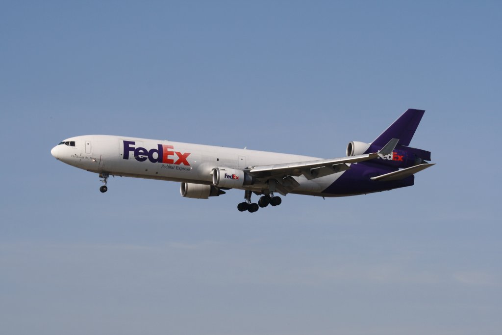 McDonnell Douglas MD-11 - N591FE - FedEx

im Landeanflug auf Frankfurt/Main am 21. Mrz 2009
