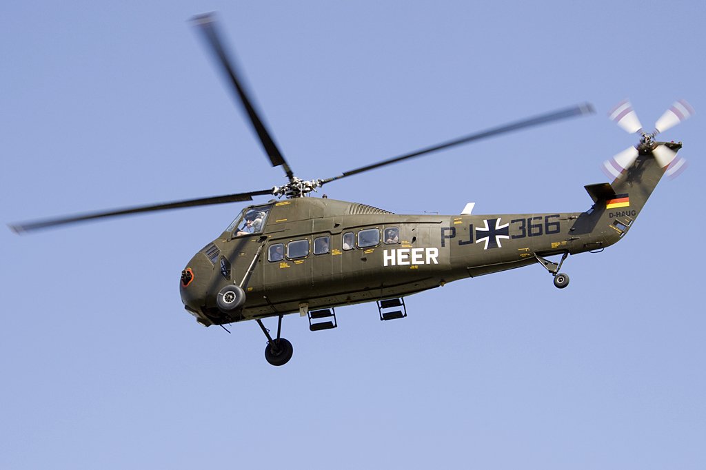 Meravo, D-HAUG, Sikorsky, S-58C, 06.09.2009, EDST, Hahnweide, Germany 

