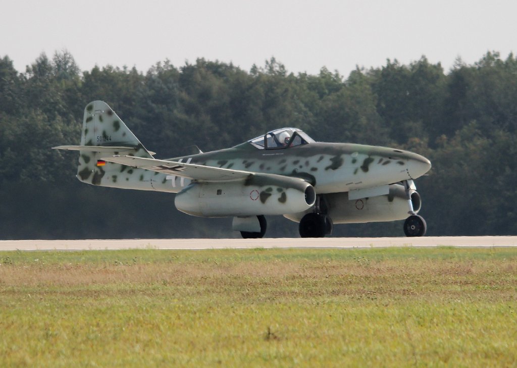 Messerschmitt Stiftung Me-262 A-1c D-IMTT am 11.09.2012 auf der ILA 2012