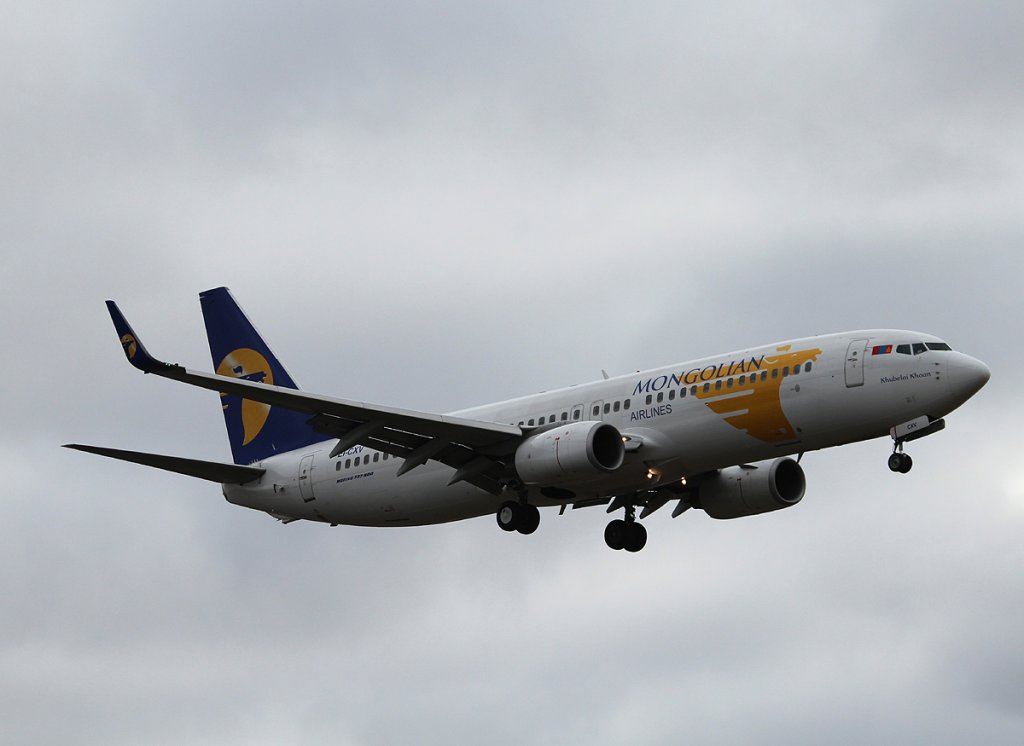 MIAT B 737-8CX EI-CXV bei der Landung in Berlin-Tegel am 03.03.2013