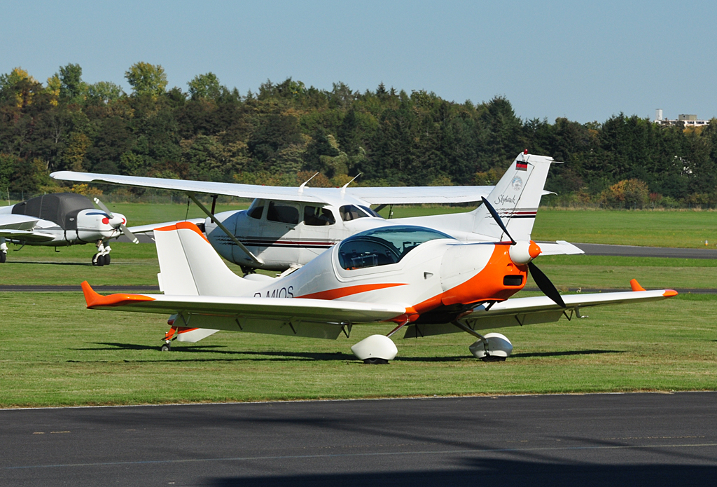 Mios Smaragd FA01 TD, D-MIOS am Flugplatz Bonn-Hangelar - 30.09.2011