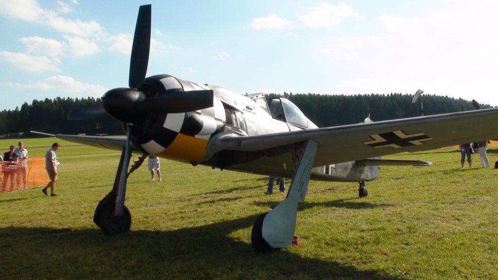 Nachbau der Focke Wulf 190 von Flugwerk GmbH auf dem Flugtag von Breitscheid 2010