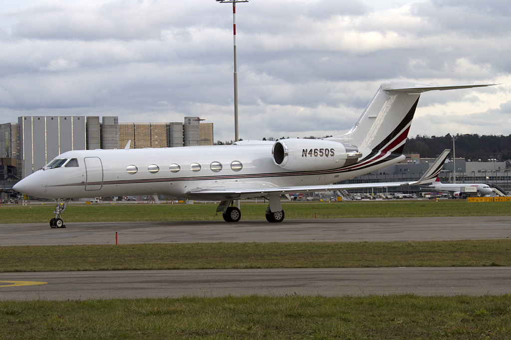 NetJets, N465QS, Gulfstream, G-IV, 15.01.2011, ZRH, Zuerich, Switzerland 





