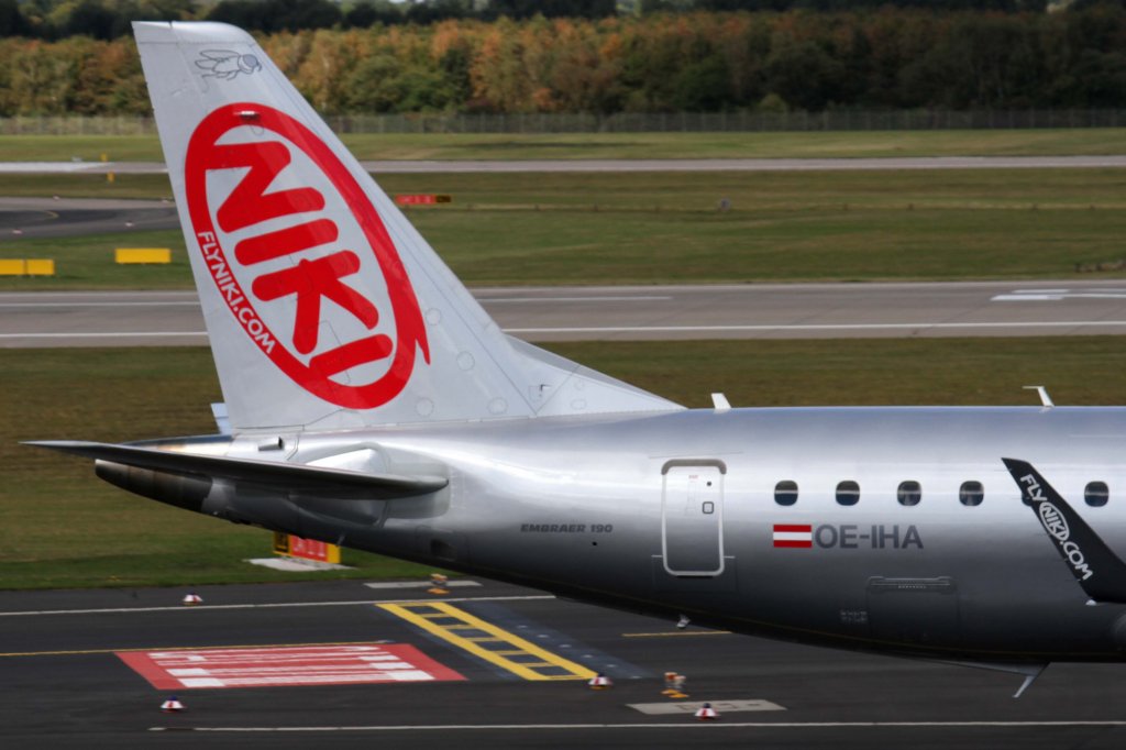 Niki, OE-IHA  Samba , Embraer, ERJ-190 LR (Seitenleitwerk/Tail), 22.09.2012, DUS-EDDL, Dsseldorf, Germany