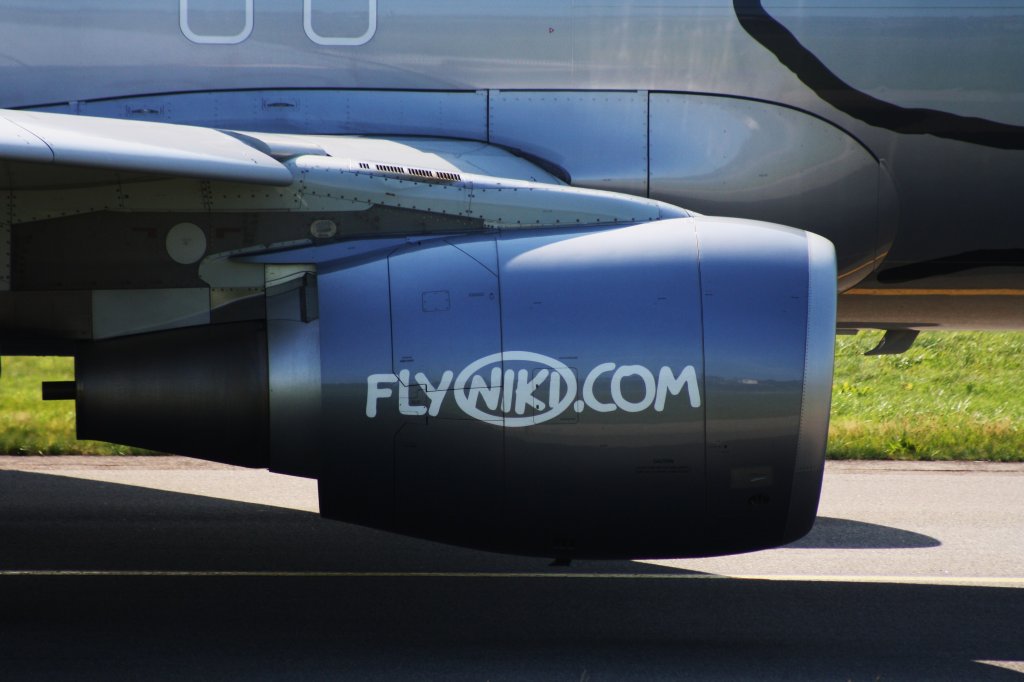 NIKI, OE-LEG, Airbus A320-214,26.08.2011, HAM-EDDH, Hamburg, Germany