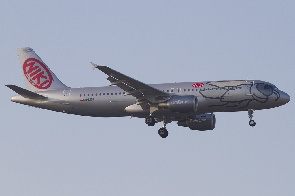 Niki, OE-LEH, Airbus, A320-214, 22.02.2011, FRA, Frankfurt, Germany 




