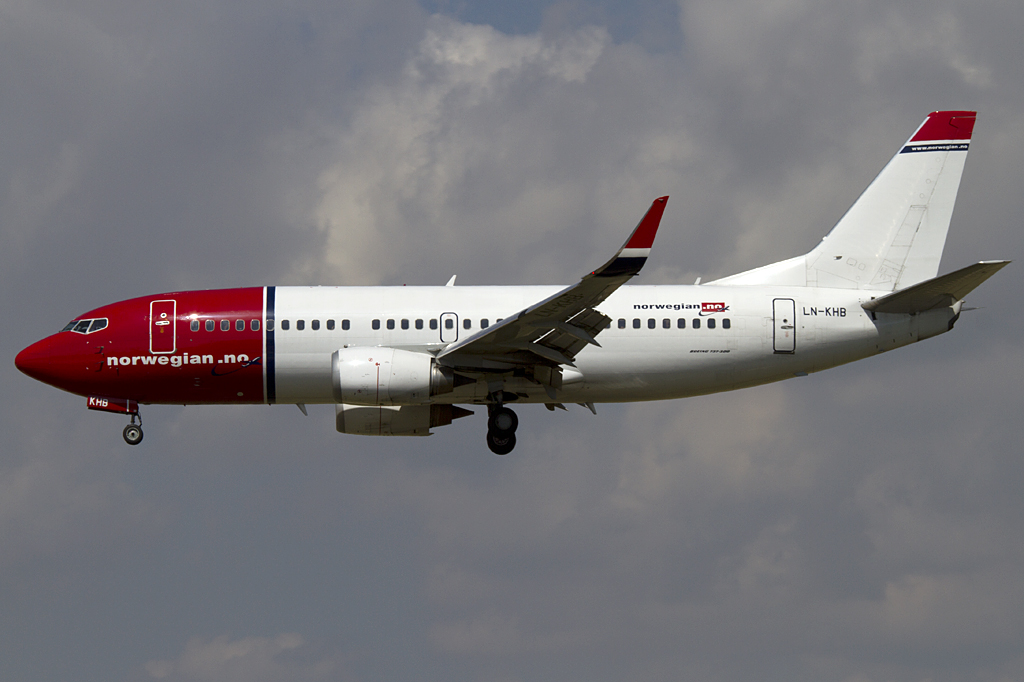Norwegian, LN-KHB, Boeing, B737-31S, 10.09.2010, BCN, Barcelona, Spain 




