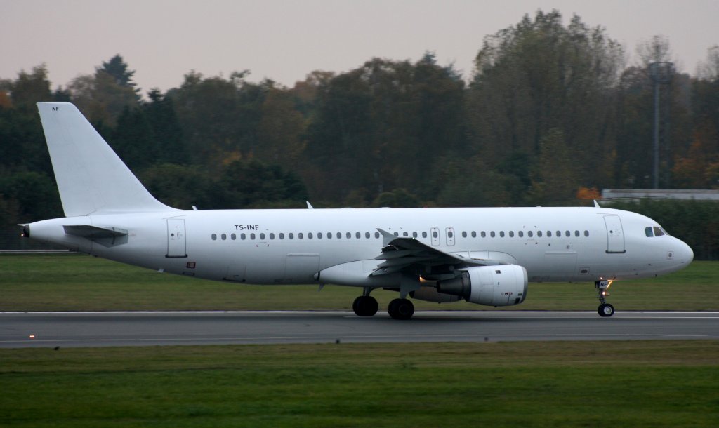 Nouvelair Tunisie,TS-INF,(c/n937),Airbus A320-212,21.10.2012,HAM-EDDH,Hamburg,Germany
