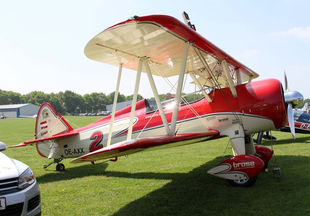 OE-AXX, Boeing-Stearman, PT-17 E-75 (Maschine der Wing-Walkerin Peggy Krainz), 19.05.2013, EDLG, Goch (Asperden), Germany