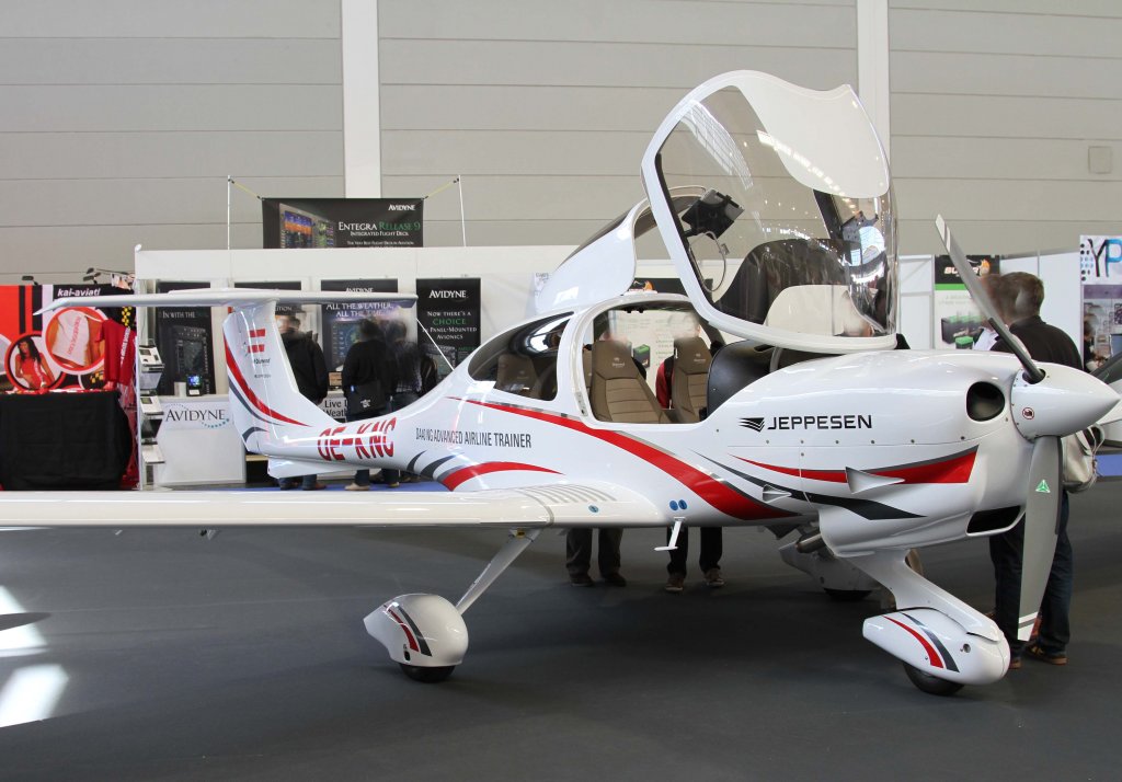 OE-KNC, Diamond, DA-40 NG Star, 24.04.2013, Aero 2013 (EDNY-FDH), Friedrichshafen, Germany