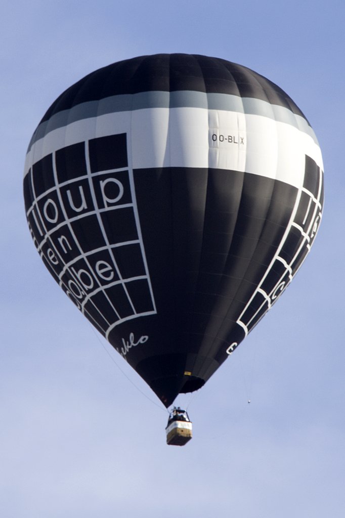 OO-BLX, Ultramagic, M-135, 23.01.2010, Chateau d´Oex, Switzerland 

