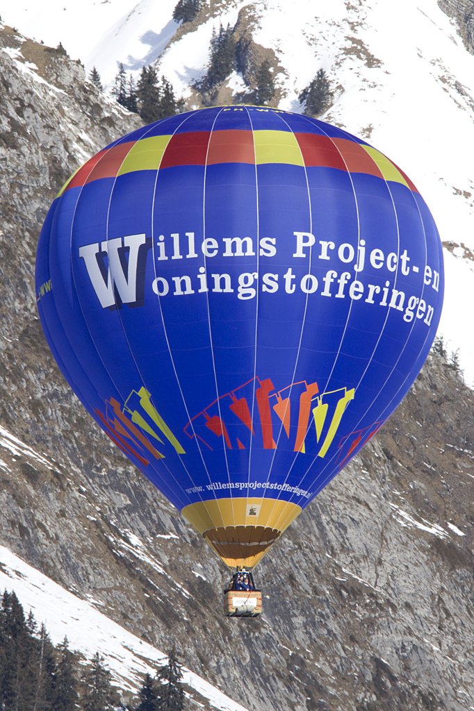 PH-WWS, Schroeder, Fire-Ballon G, 23.01.2010, Chateau d´Oex, Switzerland 

