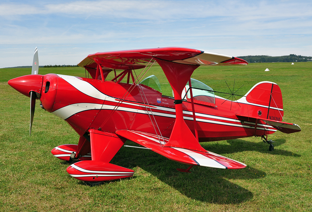 Pitts S-1T N202WL beim Flugplatzfest in Wershofen - 02.09.2012