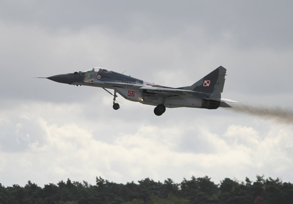 Poland Air Force Mig-29A 56 bei der Flugvorfhrung auf der ILA 2012 am 15.09.2012