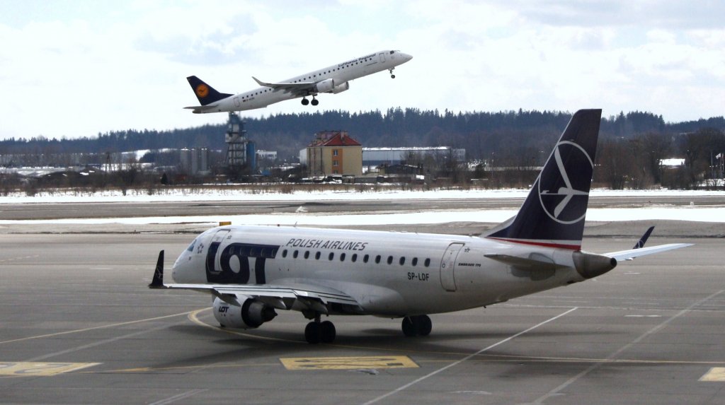 Polish Airlines LOT,SP-LDF,(c/n17000035),Embraer ERJ-170-100,08.04.2013,GDN-EPGD,Gdansk,Polen(startet Lufthansa Regional,D-AEBK)