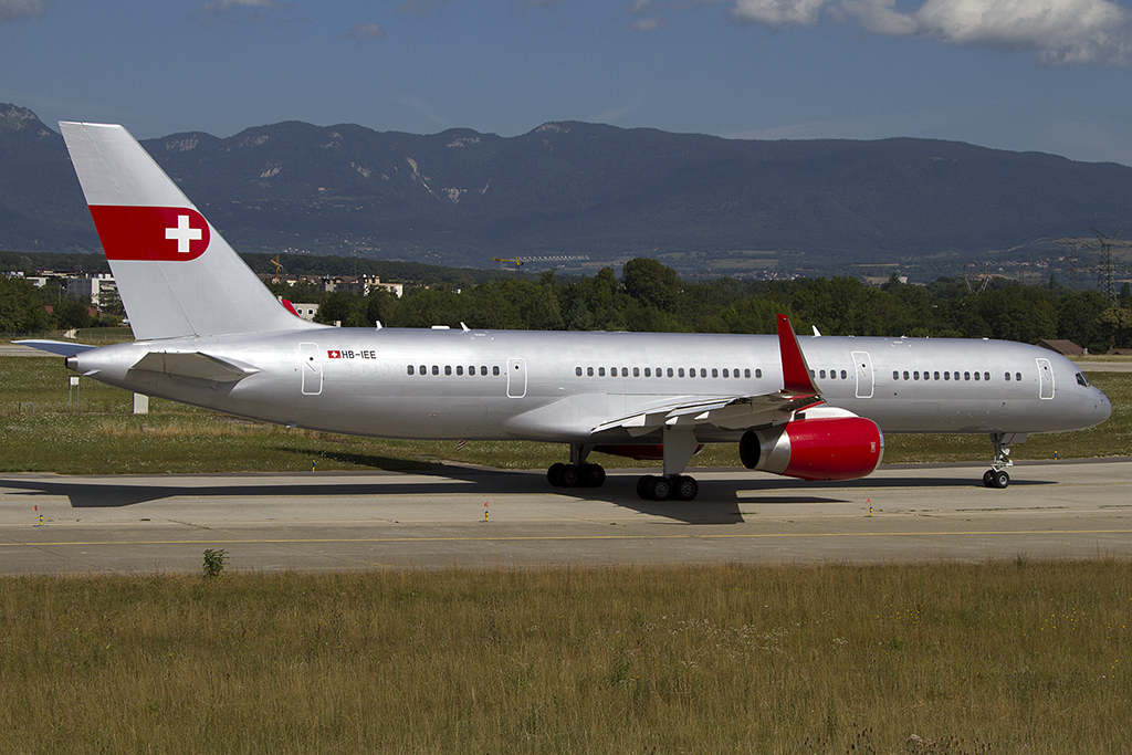 Privat Air, HB-IEE, Boeing, B757-23A-ET, 04.08.2012, GVA, Geneve, Switzerland 



