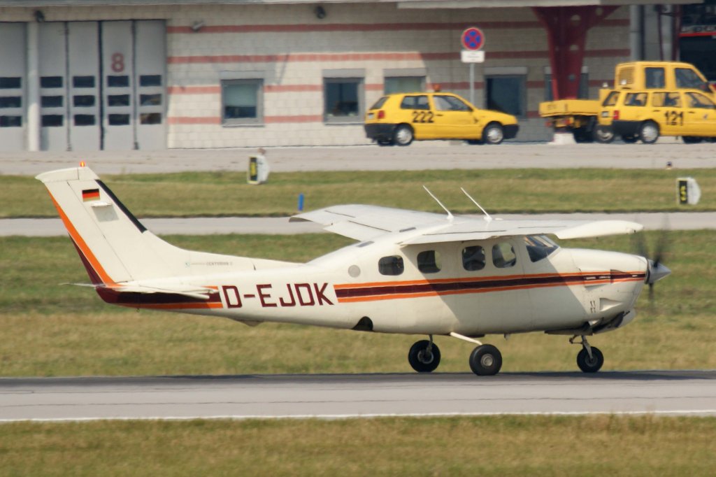 Privat, D-EJDK, Cessna, P-210 N Pressurized Centurion, 05.09.2012, STR-EDDS, Stuttgart, Germany